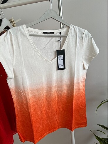 V yaka tshirt