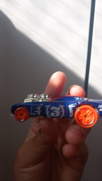  Hotwheels araba 