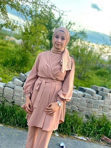 Diğer Takım pantolonlu takım