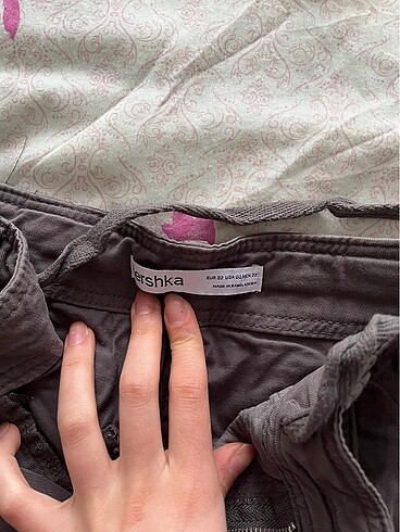 Bershka Pantolon