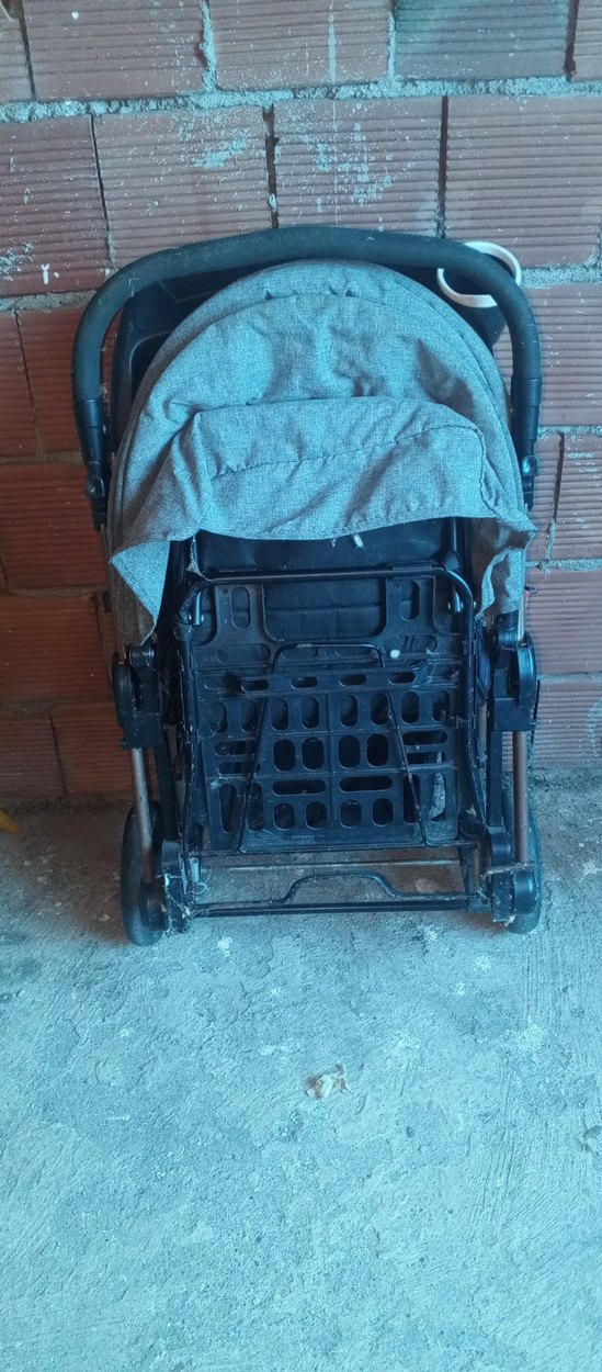 Gri Bebek Arabası - Görsel 2