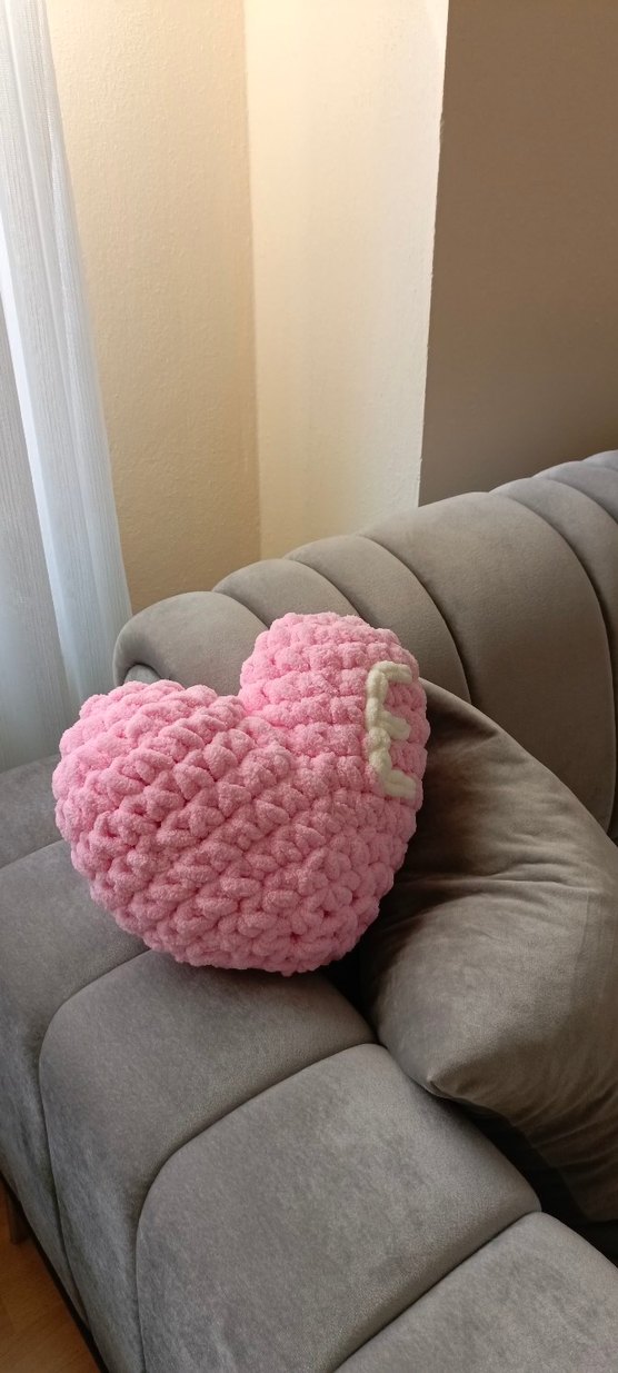 Nakışlı Pembe Çocuk Örgü Yastık - Görsel 2