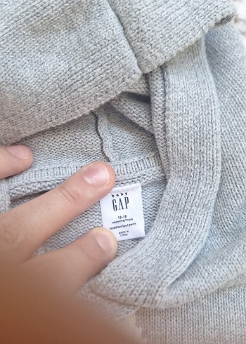 Gri Kapüşonlu Kız Panço - Görsel 3