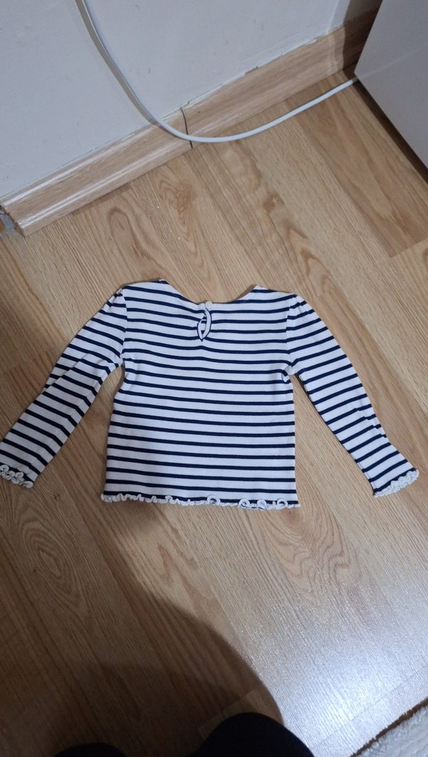 Kız Çocuk Beyaz Çizgili Bluz - Görsel 3