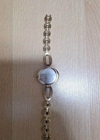 Minimalist Zincirli Altın Kadın Saati - Görsel 4