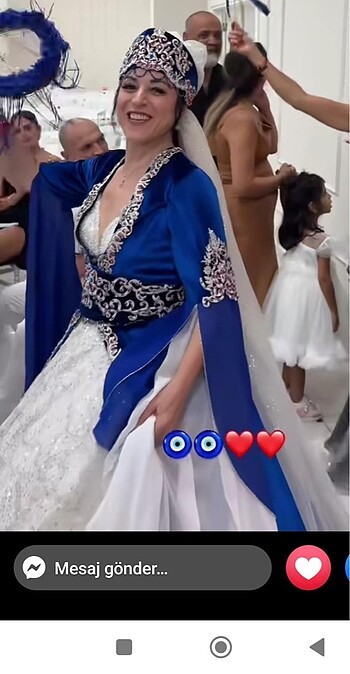 Kaftan tacı ve kemeri yanında takım