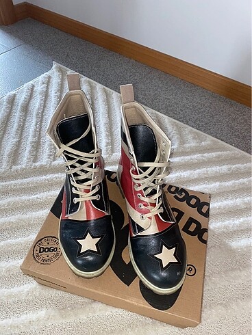 Dogo Shoes Dogo Bot