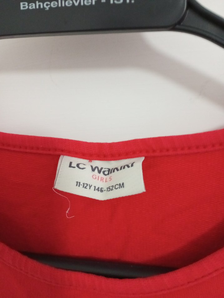 Kız Çocuk Kırmızı Baskılı Kolsuz Elbise - Görsel 5