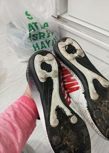 Beyaz Yılan Desenli  krampon çivili - Görsel 3