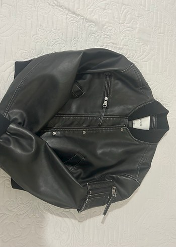 Bershka Siyah Kadın Deri Biker Ceket - Görsel 2