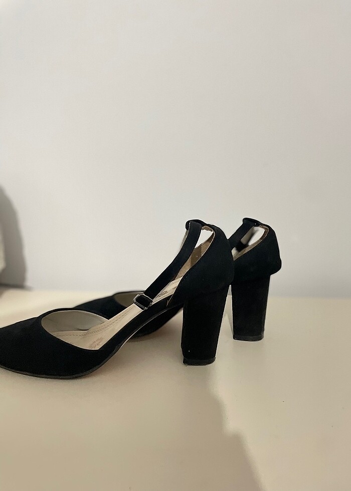 Topuklu ayakkabı - Görsel 2