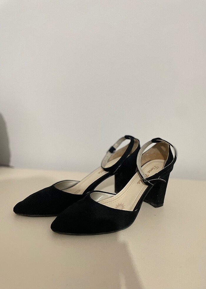 Topuklu ayakkabı - Görsel 5