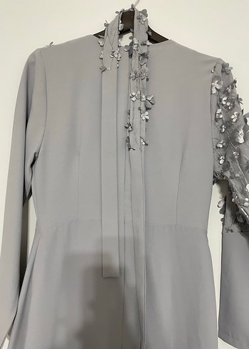 Uzun Kollu Gri İşlemeli Kadın Abiye Elbise - Görsel 7