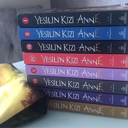 Yeşilin kızı Anne 8 kitap+Çantası+Her kitaba özel ayraç