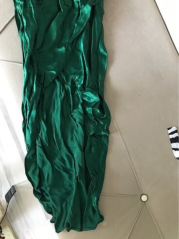 Yeşil elbise - Görsel 2