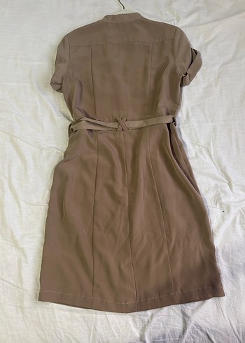 Kısa Kollu Bej Midi Kemerli Kadın Elbise - Görsel 3