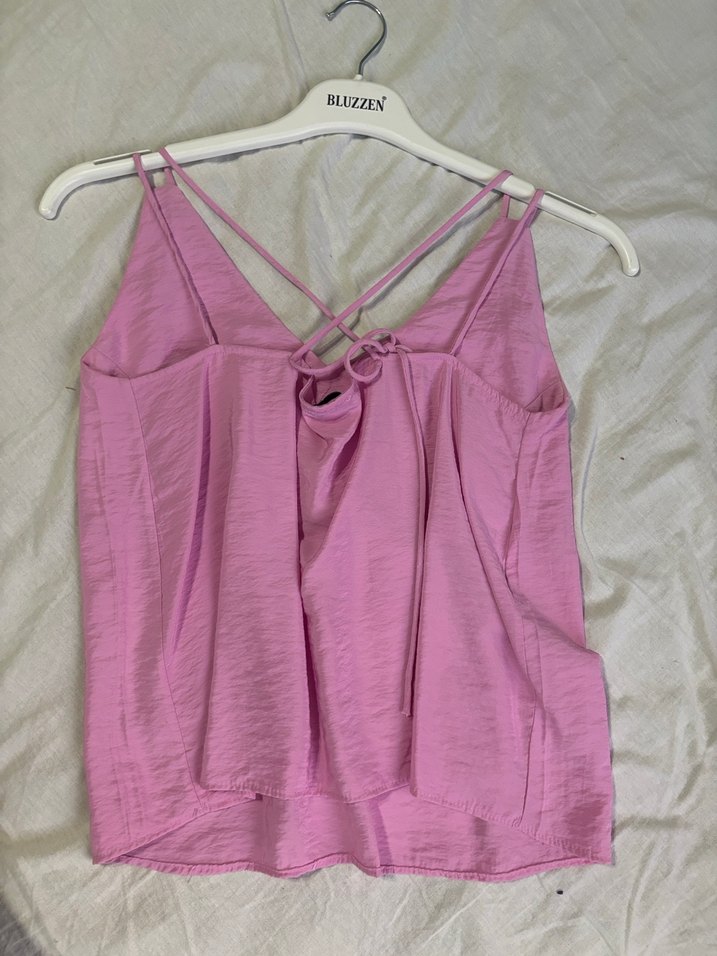 Pembe V Yakalı Salaş Kadın Atlet - Görsel 2