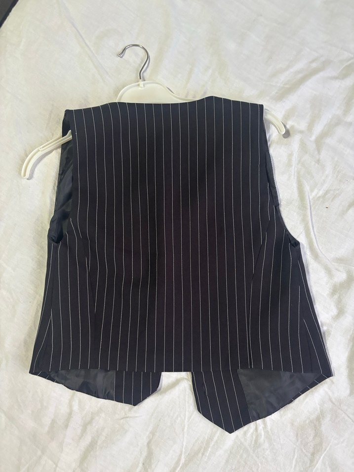 Düğmeli Çizgili Kadın Yelek - Görsel 2