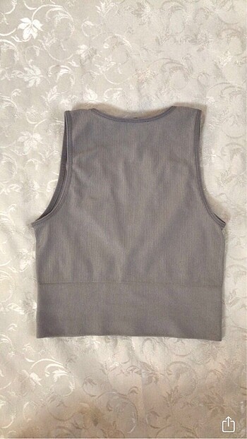 xs Beden Addax v yaka crop bluz