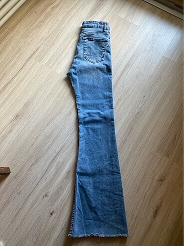 Bershka bol paça jean