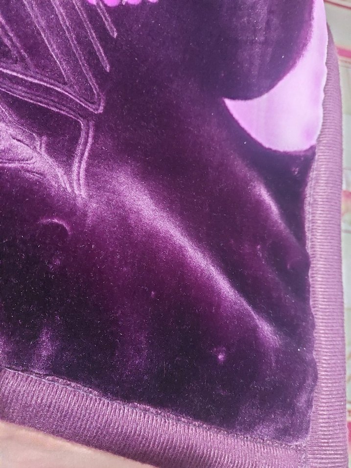 Koyu Mor Desenli Battaniye - Görsel 2