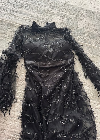 Siyah İşlemeli Fırfırlı Uzun Abiye Elbise - Görsel 2