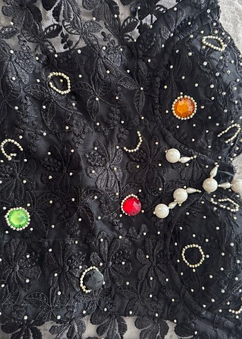 İşlemeli Boncuklu Siyah Straplez Bustiyer - Görsel 3