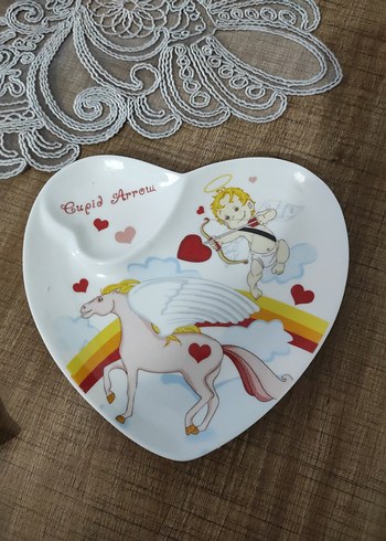 Kalp Desenli Beyaz Porselen Tabak ve Yumurtalık - Görsel 3