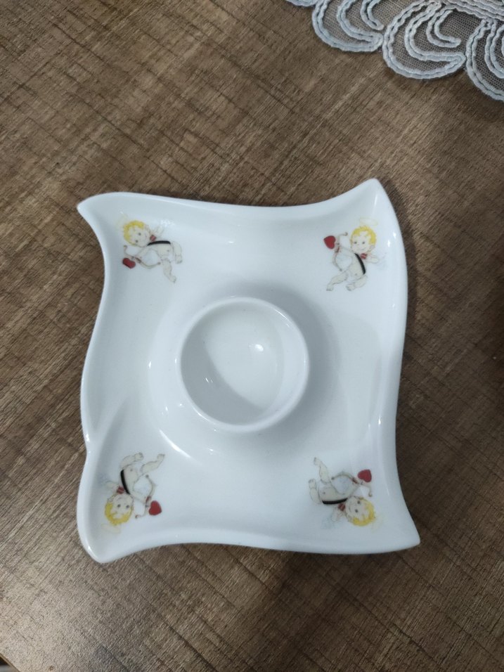 Kalp Desenli Beyaz Porselen Tabak ve Yumurtalık - Görsel 2