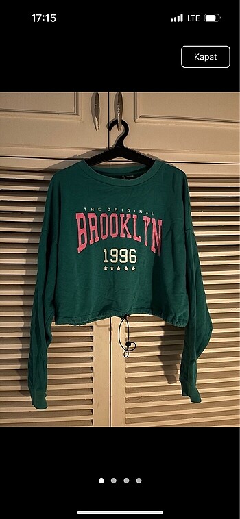 Sweatshirt