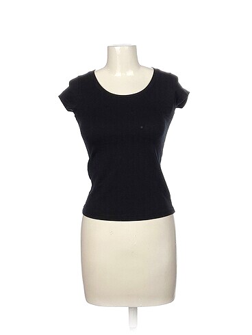 Diğer T-shirt %70 İndirimli.