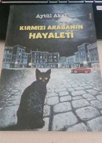 Kırmızı Arabanın Hayaleti - Aytül Akal