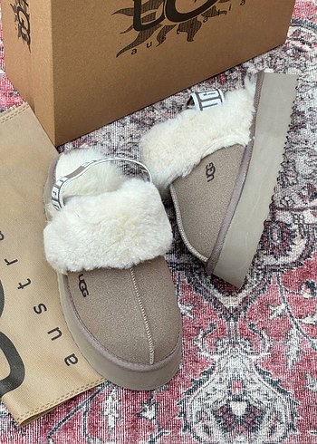 Ugg UGG Kadın Kahverengi Kürklü Dolgu Topuk Terlik