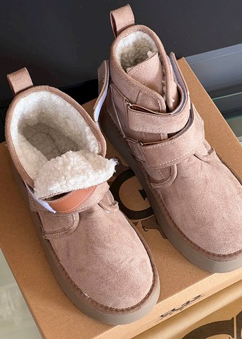 Ugg Bej Süet Kadın Dolgu Topuklu Bot Ugg