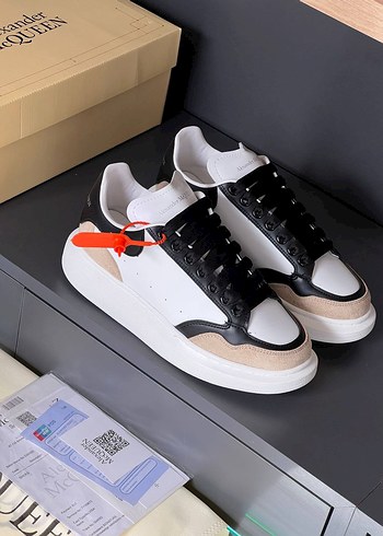 Alexander McQueen 41