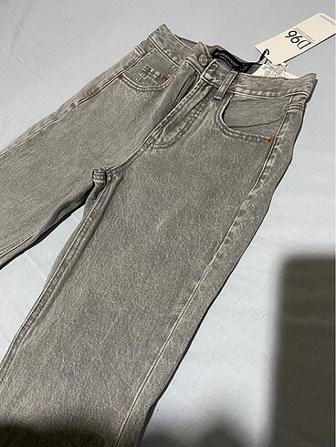 32 Beden Gri jean