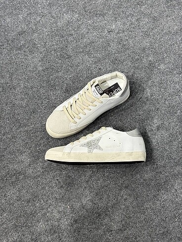 39 Beden Golden Goose Deluxe Gümüş Yıldız
