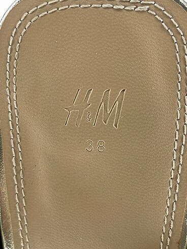38 Beden altın Renk H&M Platform %70 İndirimli.