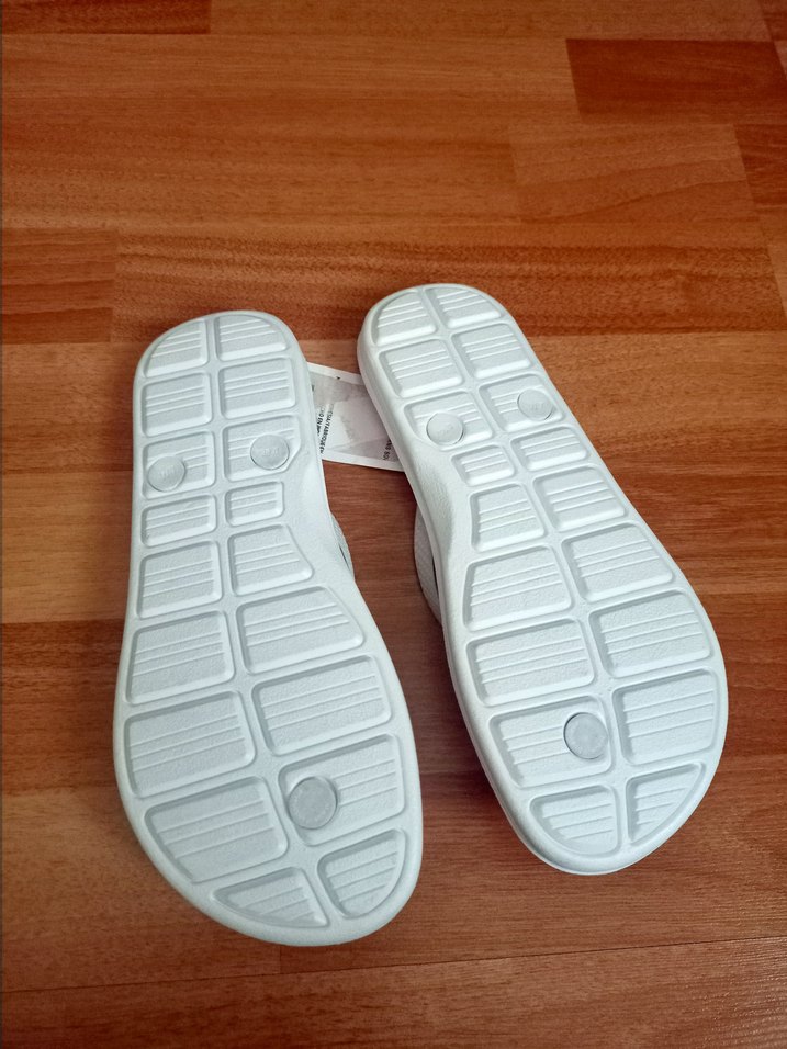 Nike parmak arası terlik - Görsel 5