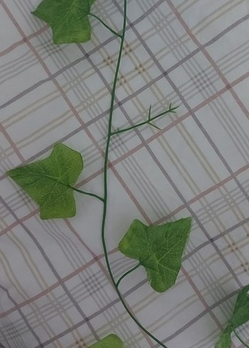 Yeşil Yapraklı Dekoratif Sarkan Çelenk - Görsel 3