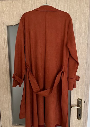 Kadın Kahverengi Süet Uzun Kemerli Trençkot - Görsel 3