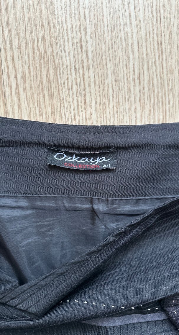 Siyah Midi Piliseli Ofis Etek - Görsel 2