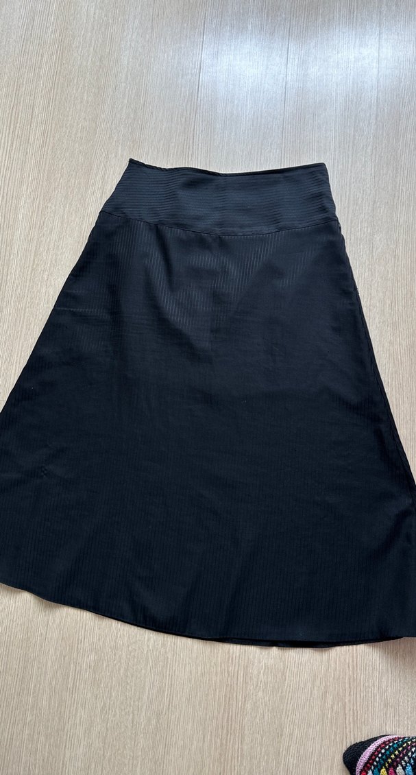 Siyah Midi Piliseli Ofis Etek - Görsel 3