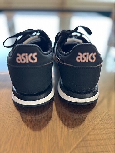 40,5 Beden Asics spor ayakkabı
