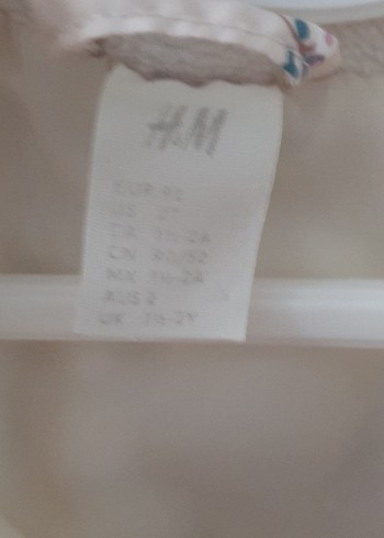 Kız Çocuk Beyaz Düğmeli Yelek - Görsel 3