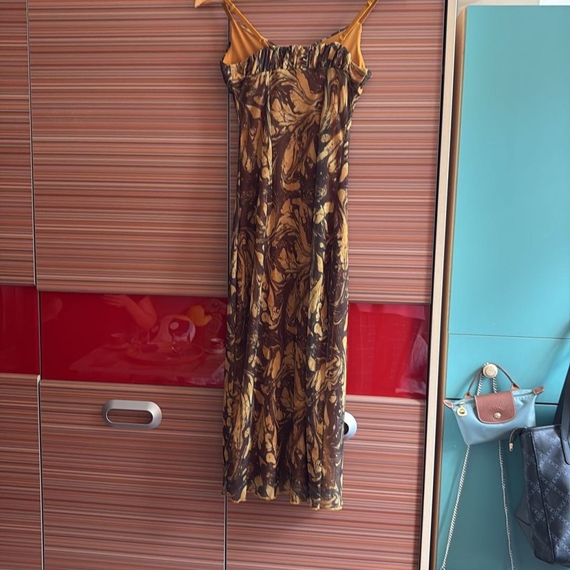 Kahverengi Drapeli Askılı Uzun Elbise - Görsel 5