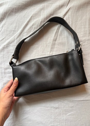 Kemer Tokalı Siyah Deri Kadın Çanta - Görsel 3