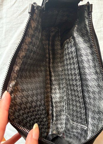 Kemer Tokalı Siyah Deri Kadın Çanta - Görsel 8