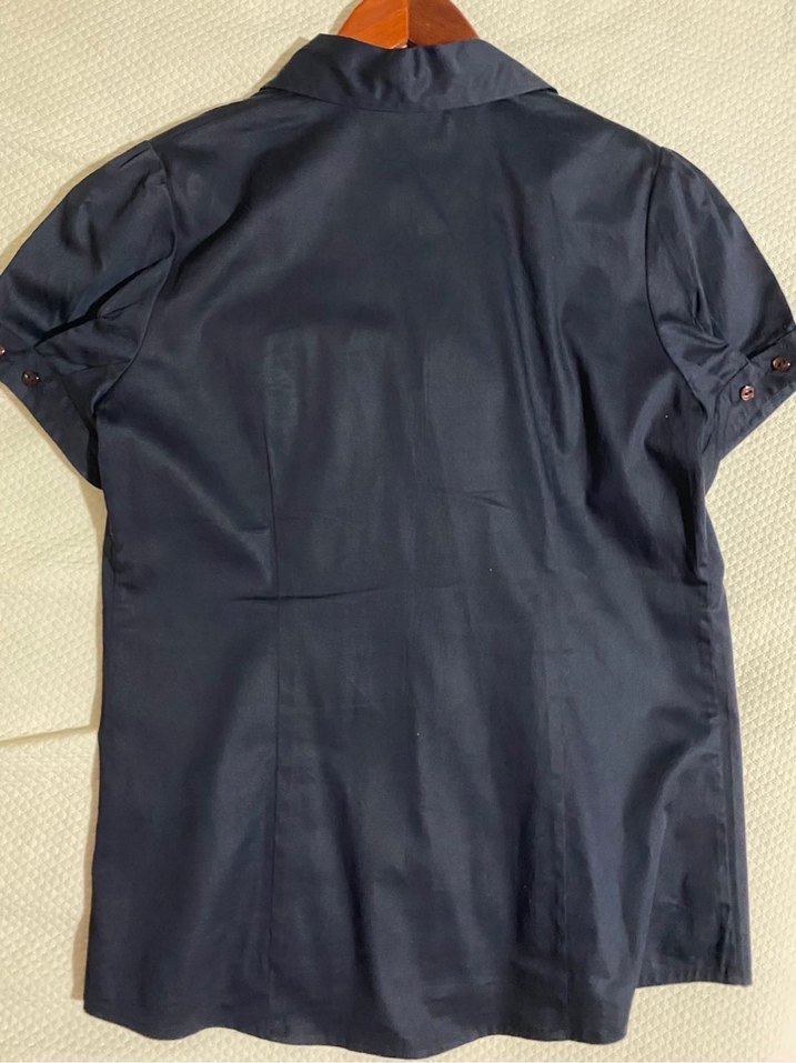 Kısa Kollu Lacivert Düğmeli Kadın Gömlek - Görsel 4