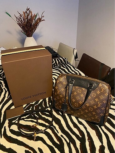  Beden kahverengi Renk Louis Vuitton Çanta